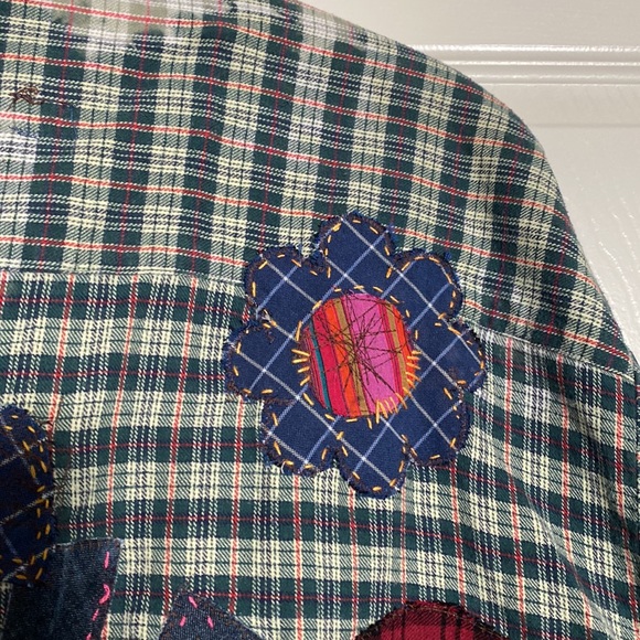 XL Flannel LOVE Hearts Repurposed Shirt Shacket Embroidered Top Bleached Vintage - Picture 4 of 13